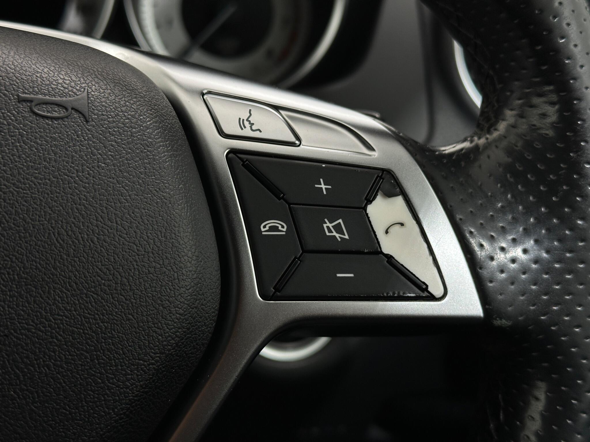 Mercedes-Benz C-Class view 15