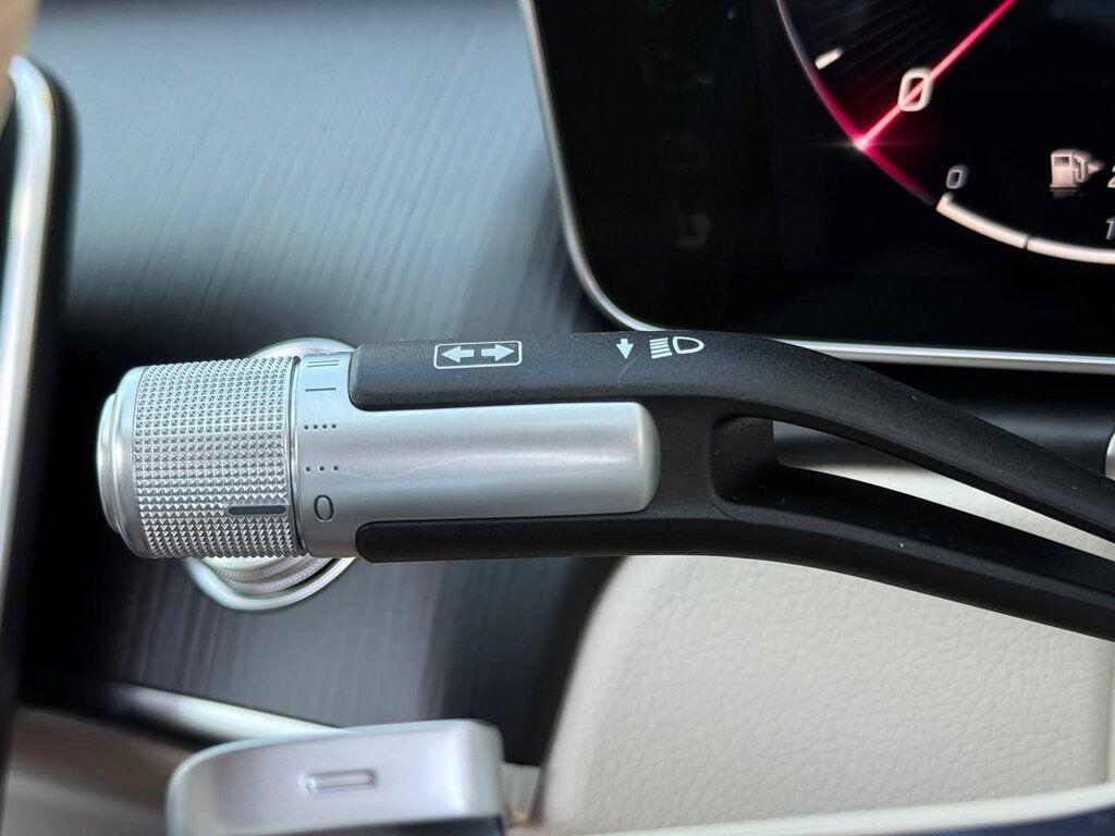 Mercedes-Benz S Class view 61