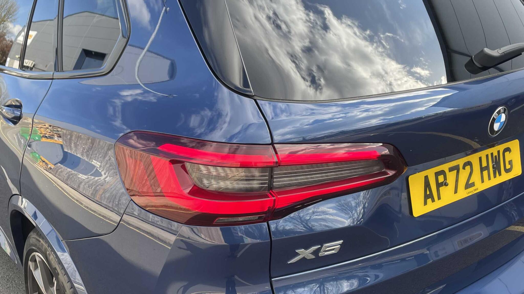 BMW X5 view 40