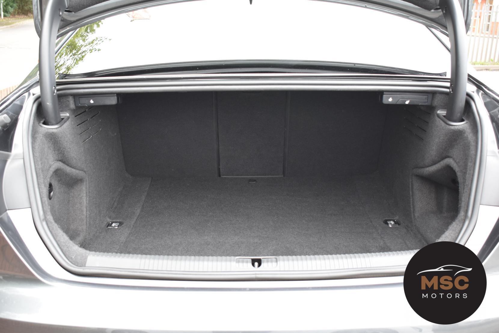 Audi A5 view 64