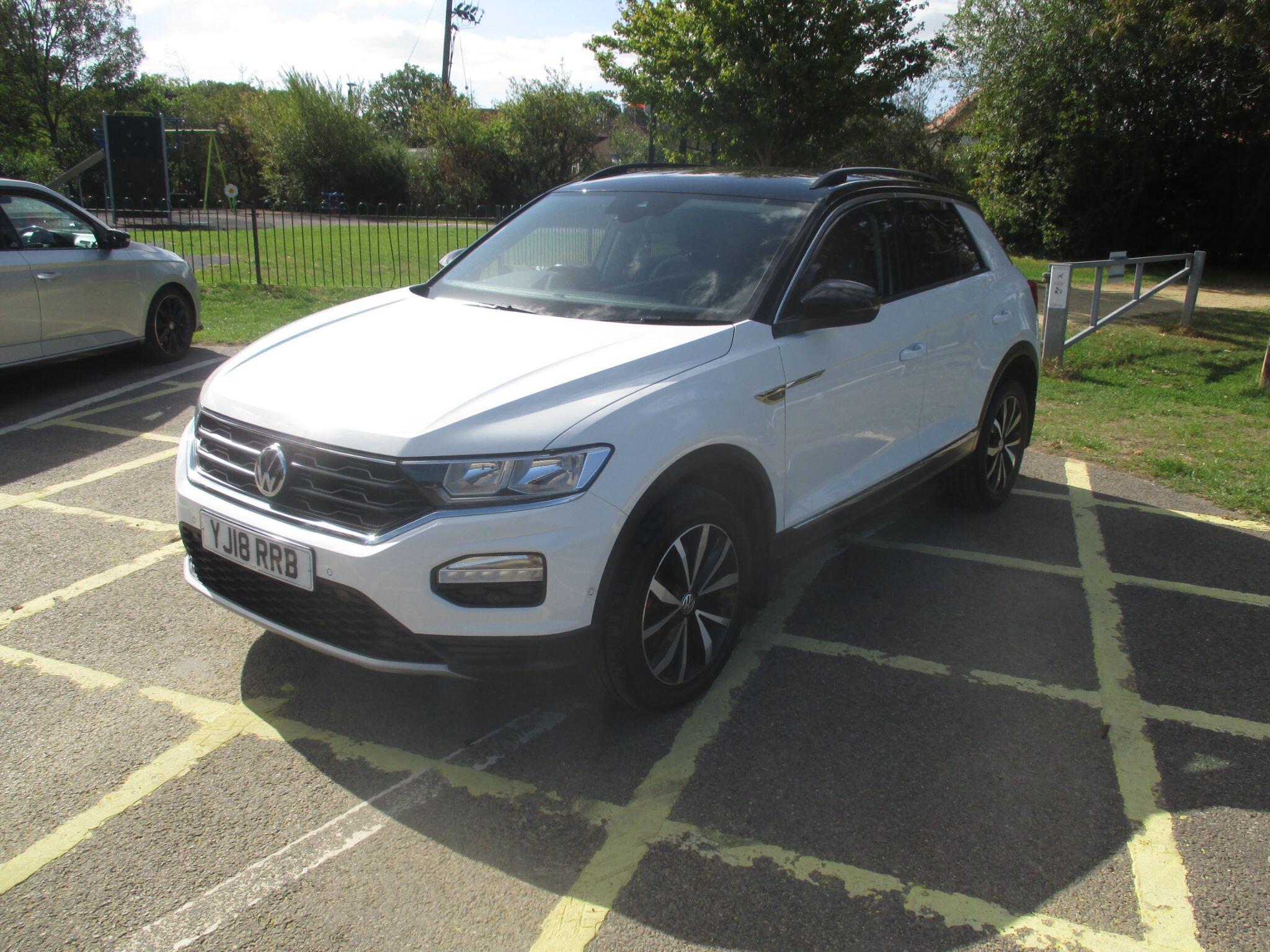 Volkswagen T-Roc view 25