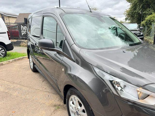 Ford Transit Connect view 8