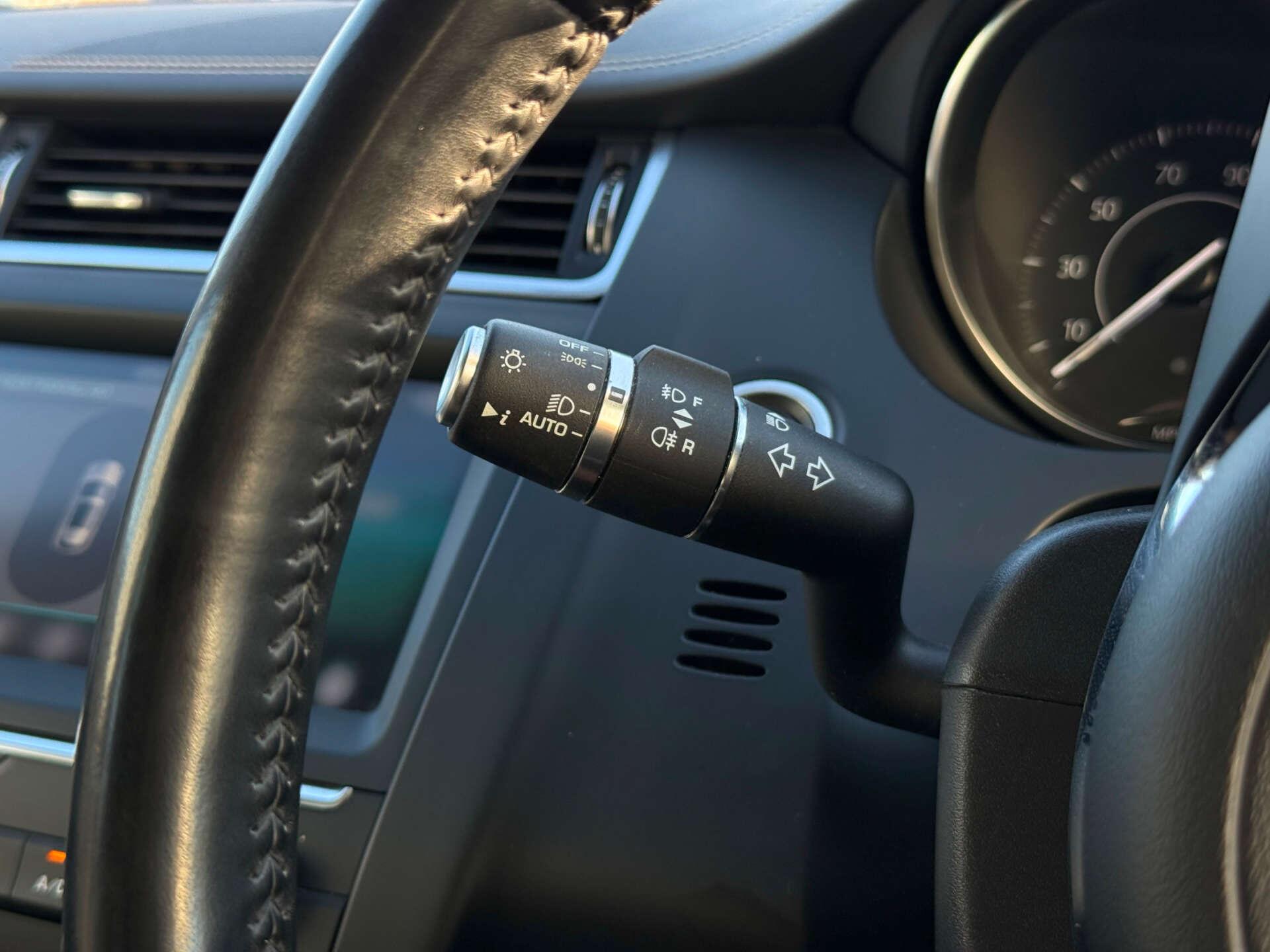 Jaguar E-Pace view 52