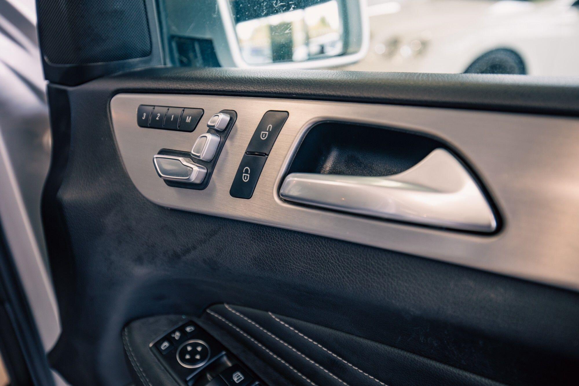 Mercedes-Benz GLE view 10