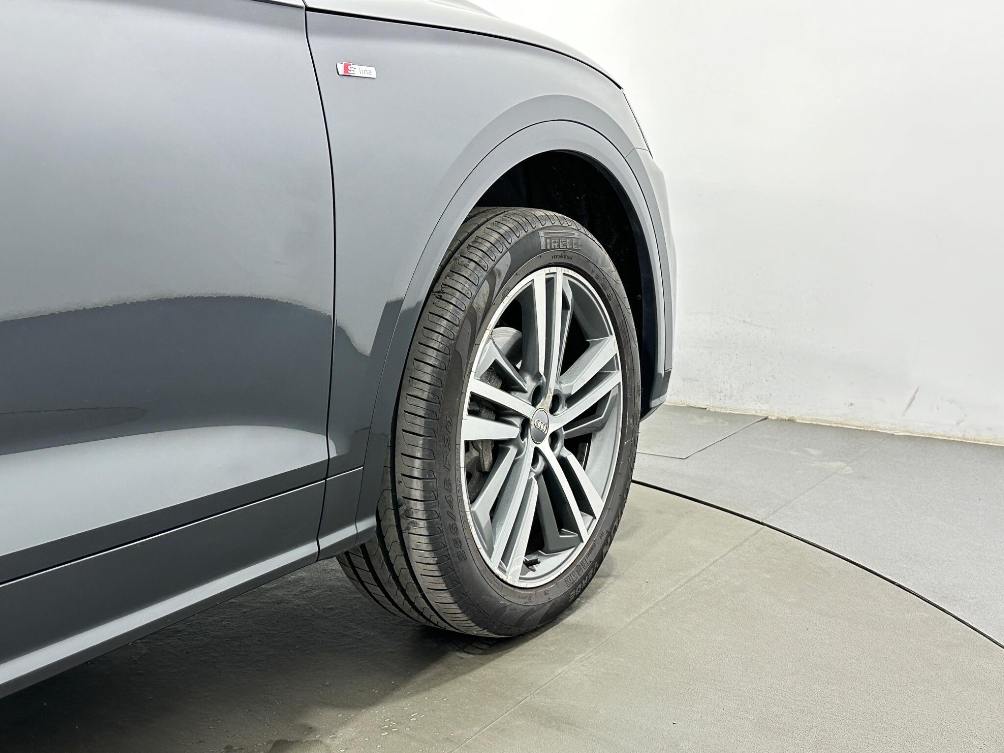 Audi Audi Q5 view 52