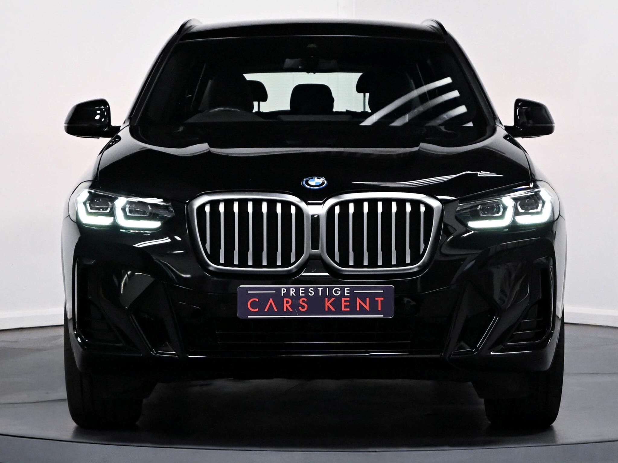 BMW X3 view 16