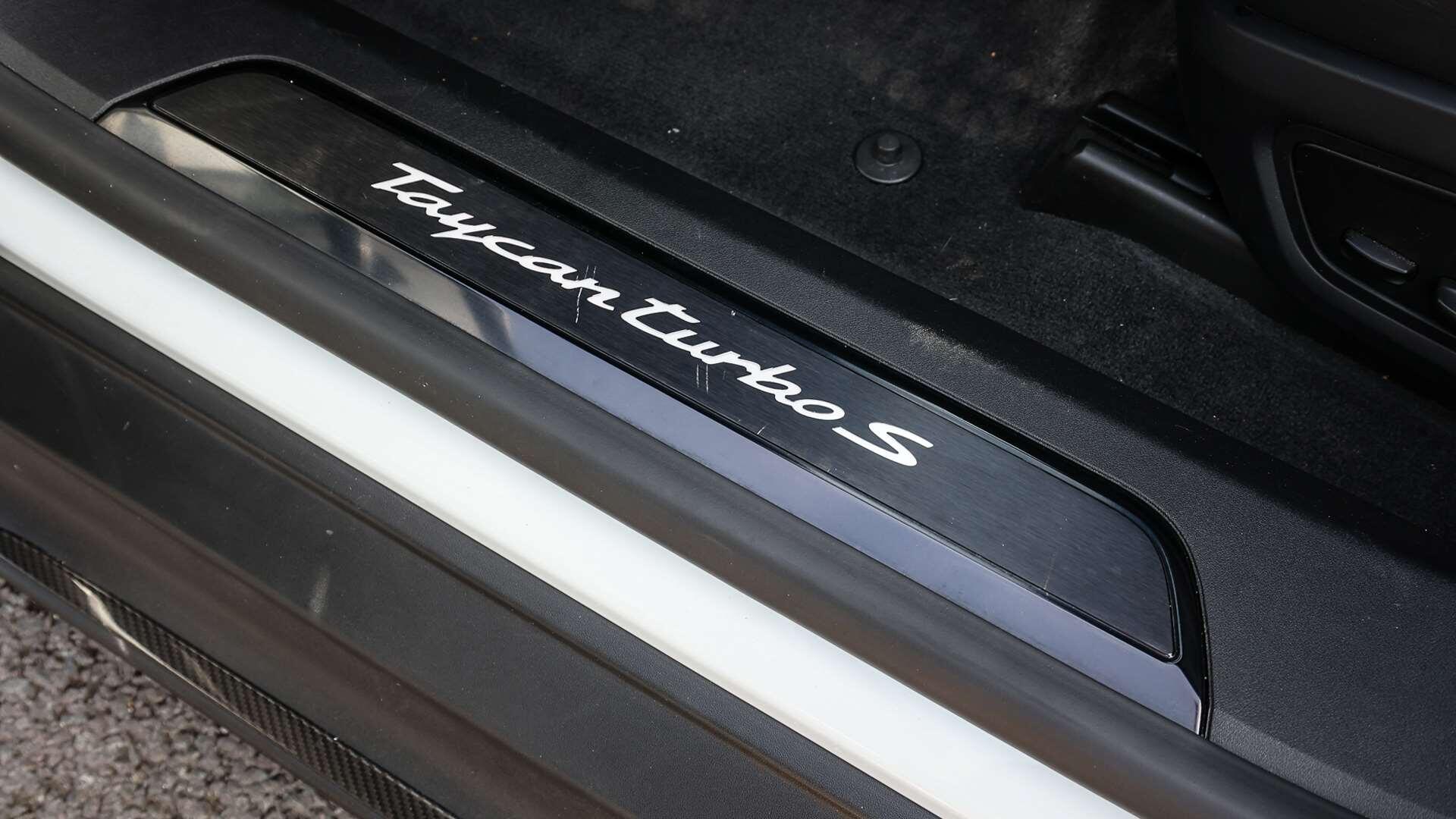 Porsche Taycan view 23