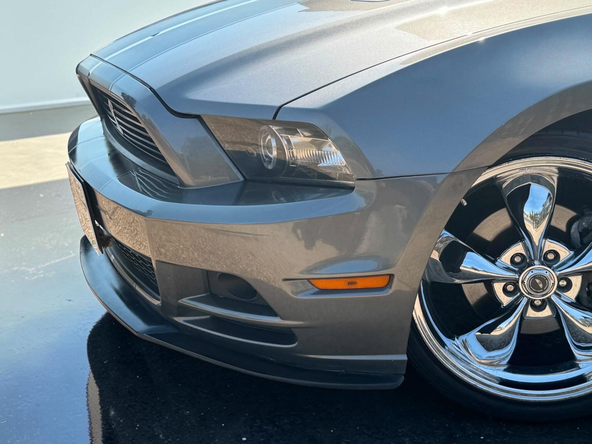 Ford Mustang view 34