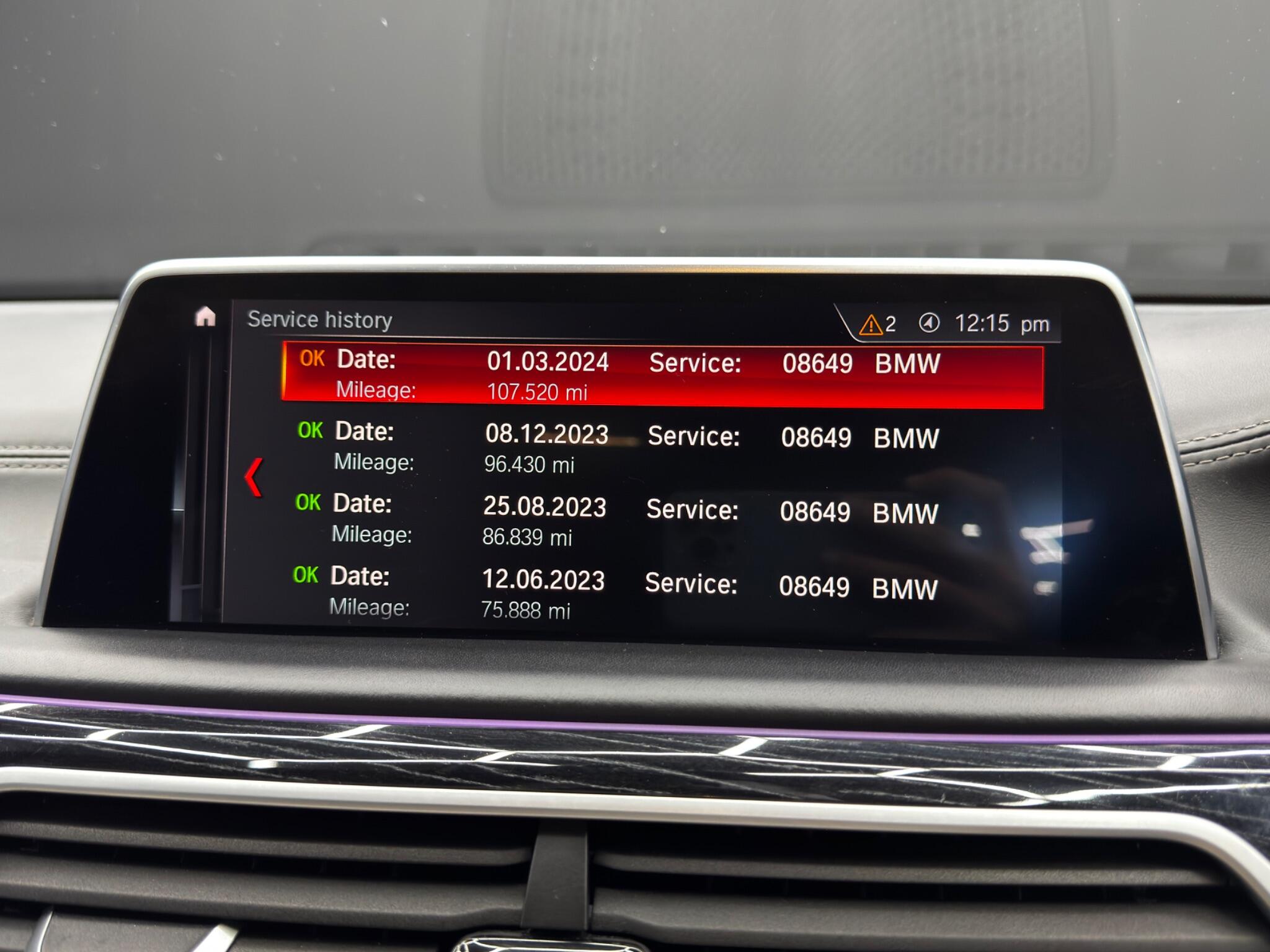 BMW 7 Series view 38