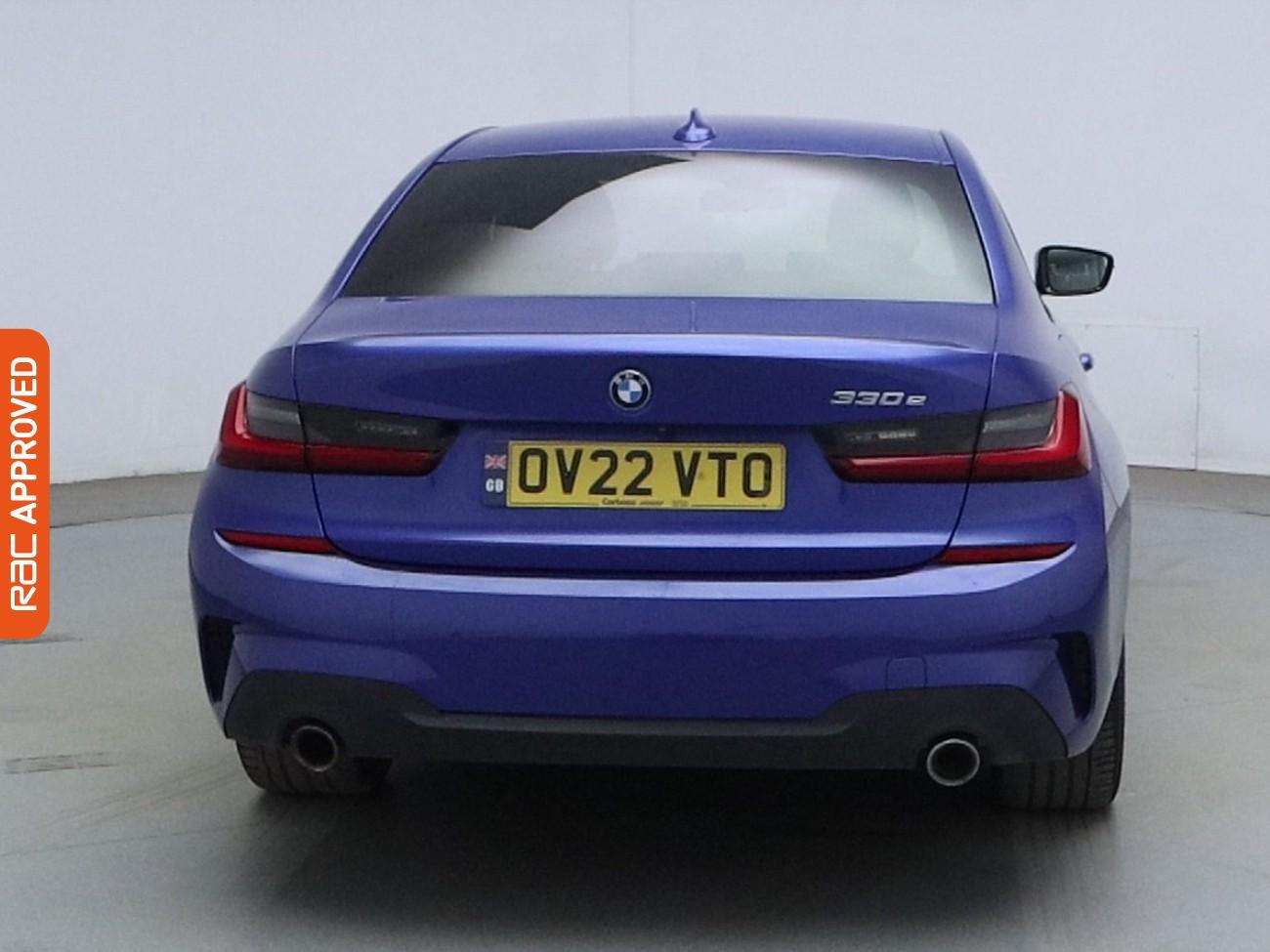 BMW 3 Series view 9
