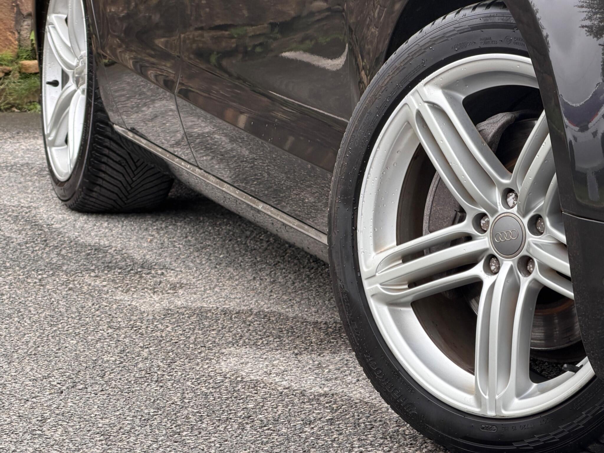 Audi A8 view 56