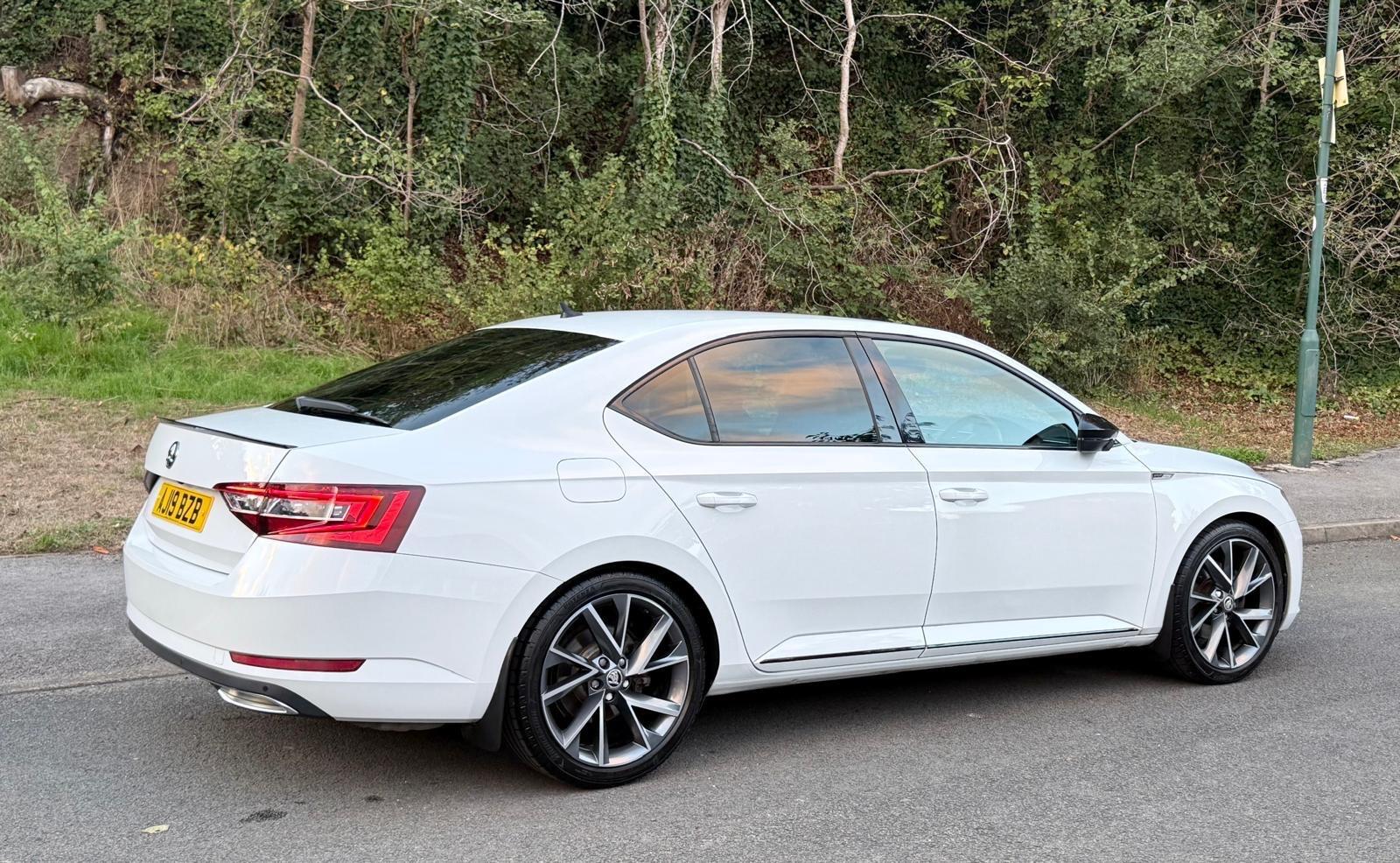 Skoda Superb view 33