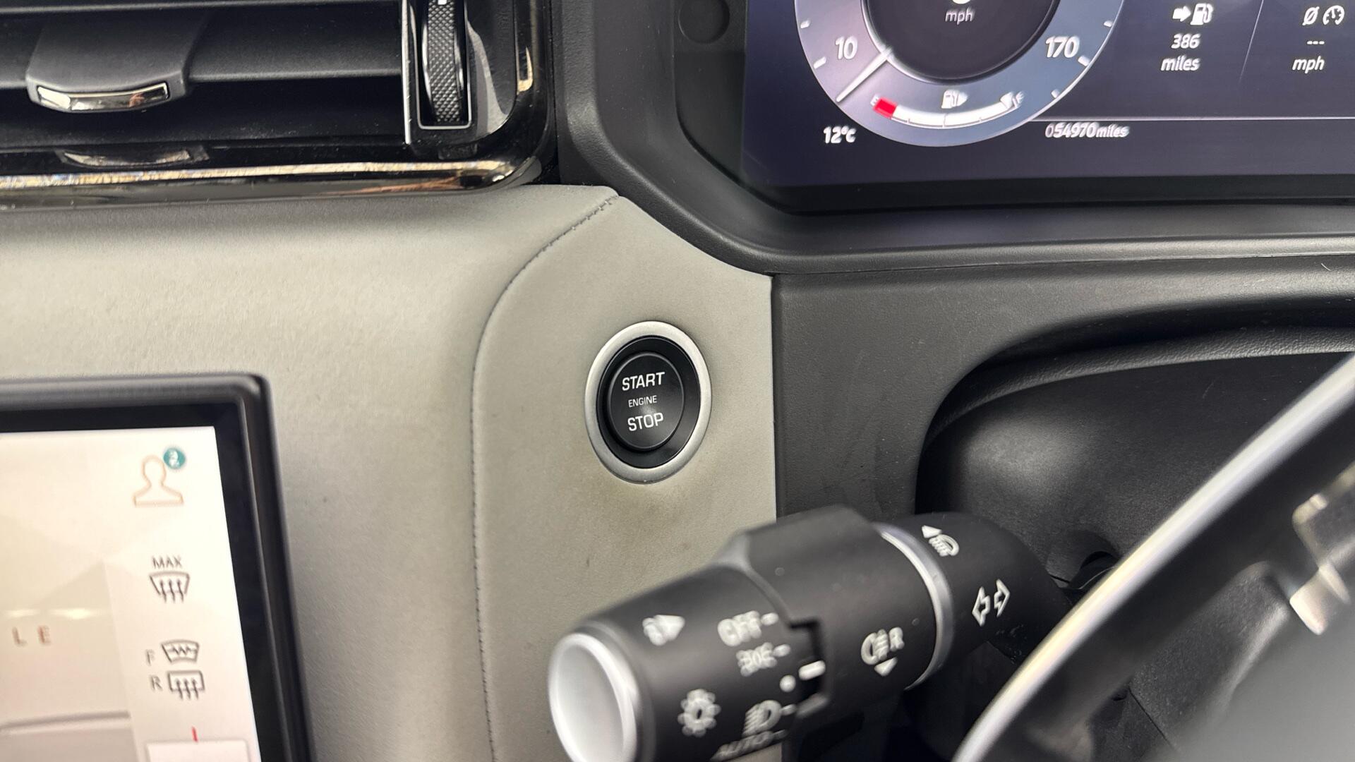 Land Rover Range Rover Velar view 46