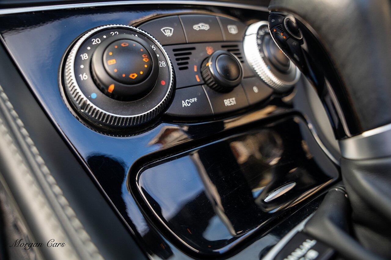 Mercedes-Benz SL view 75