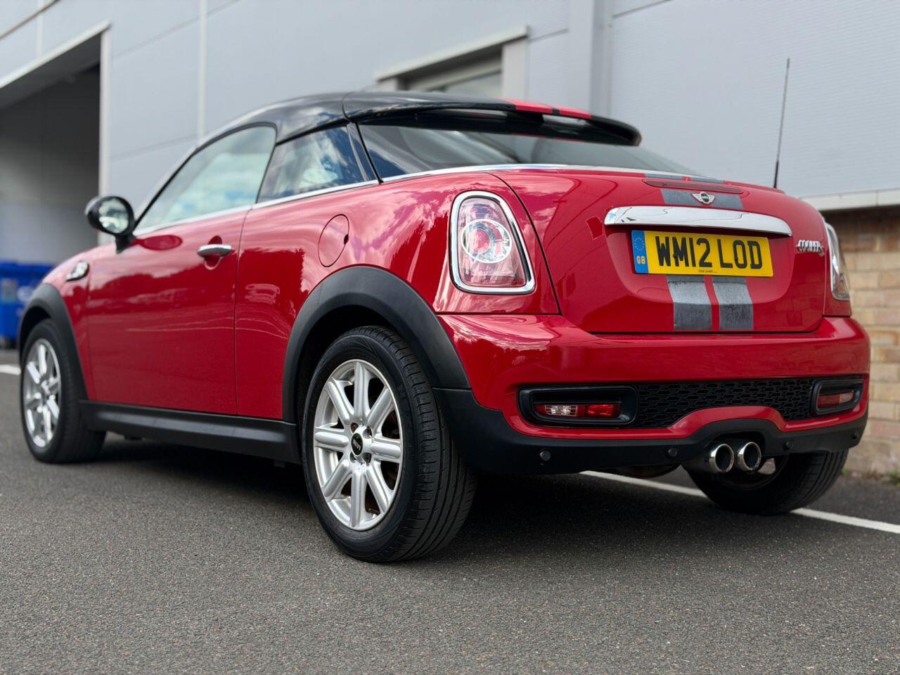 Mini Cooper view 22