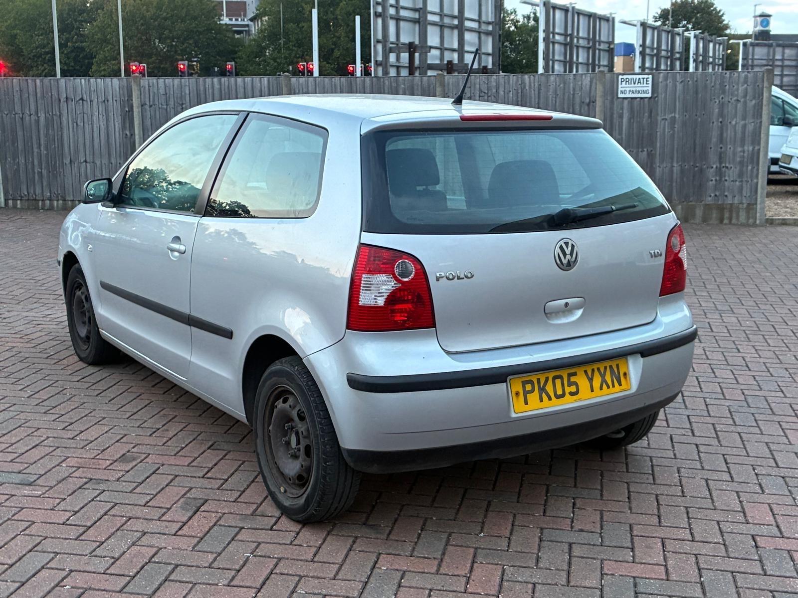 Volkswagen Polo view 7