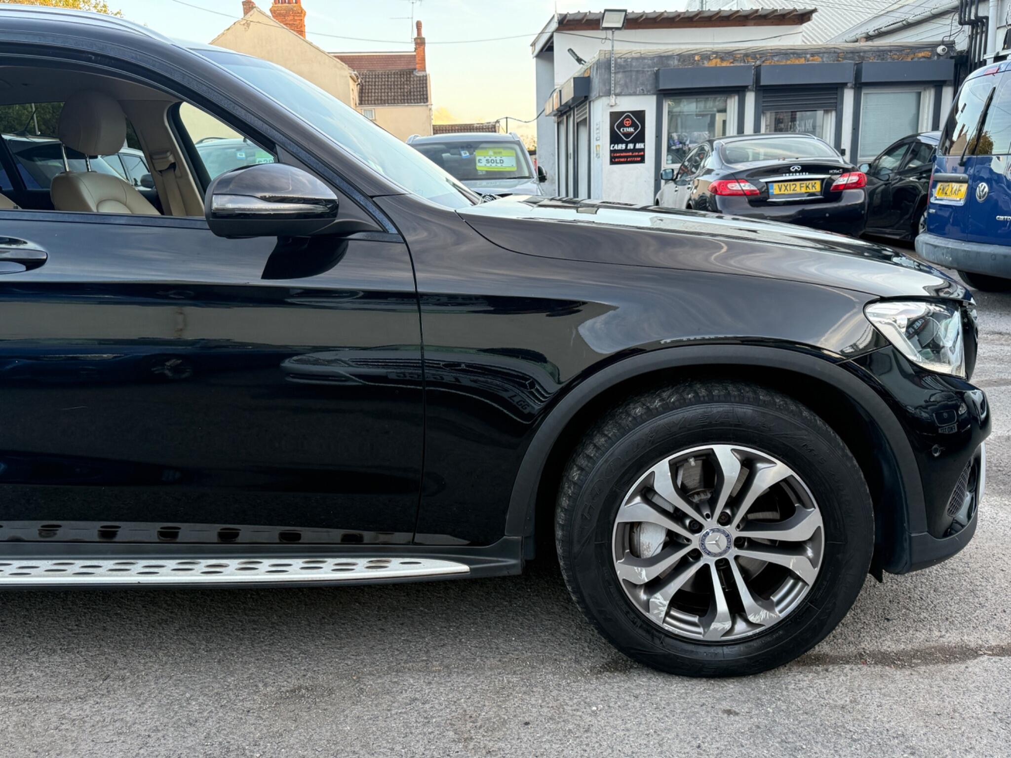 Mercedes-Benz GLC - Image 20