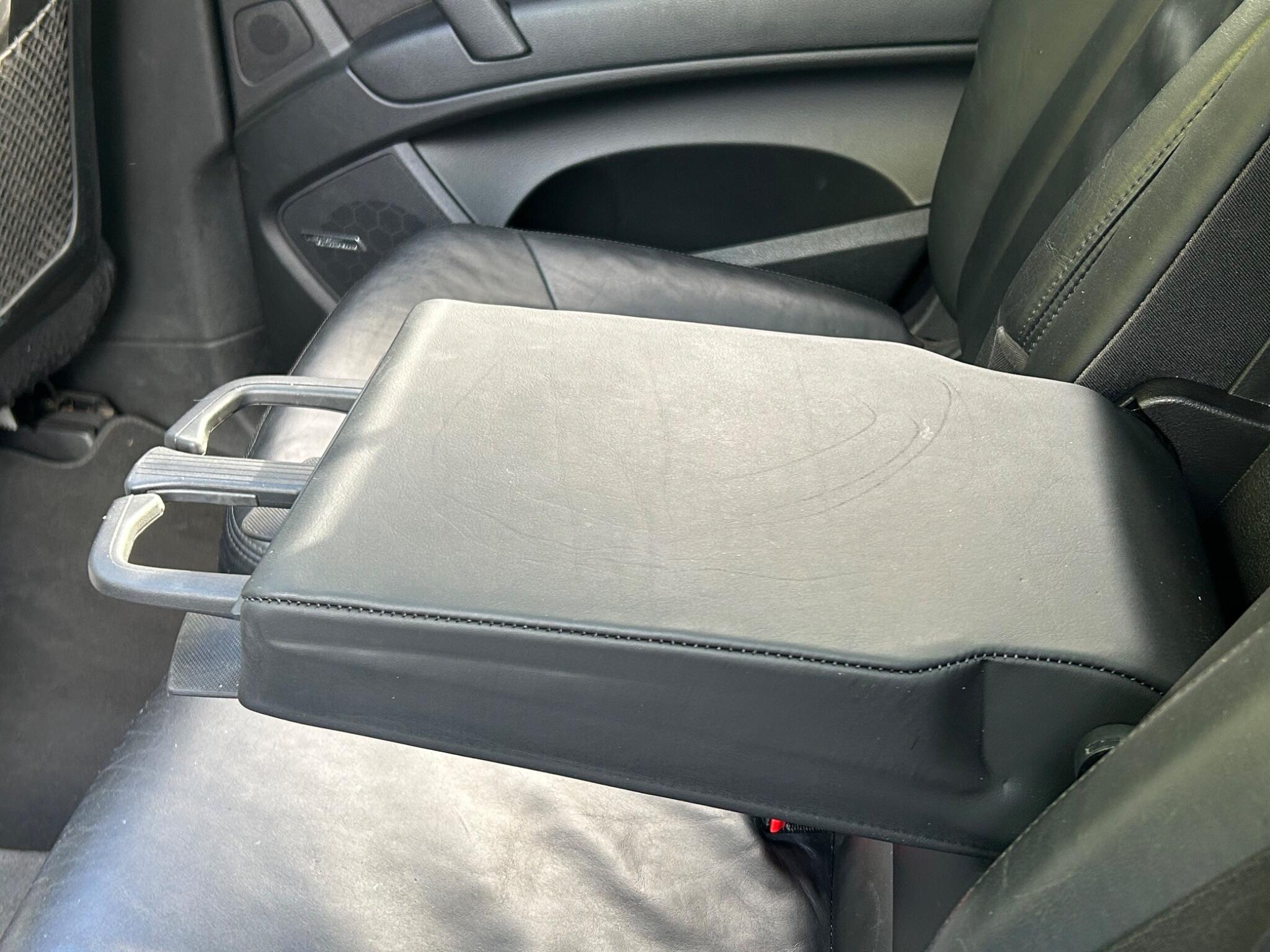 Audi Q7 view 58