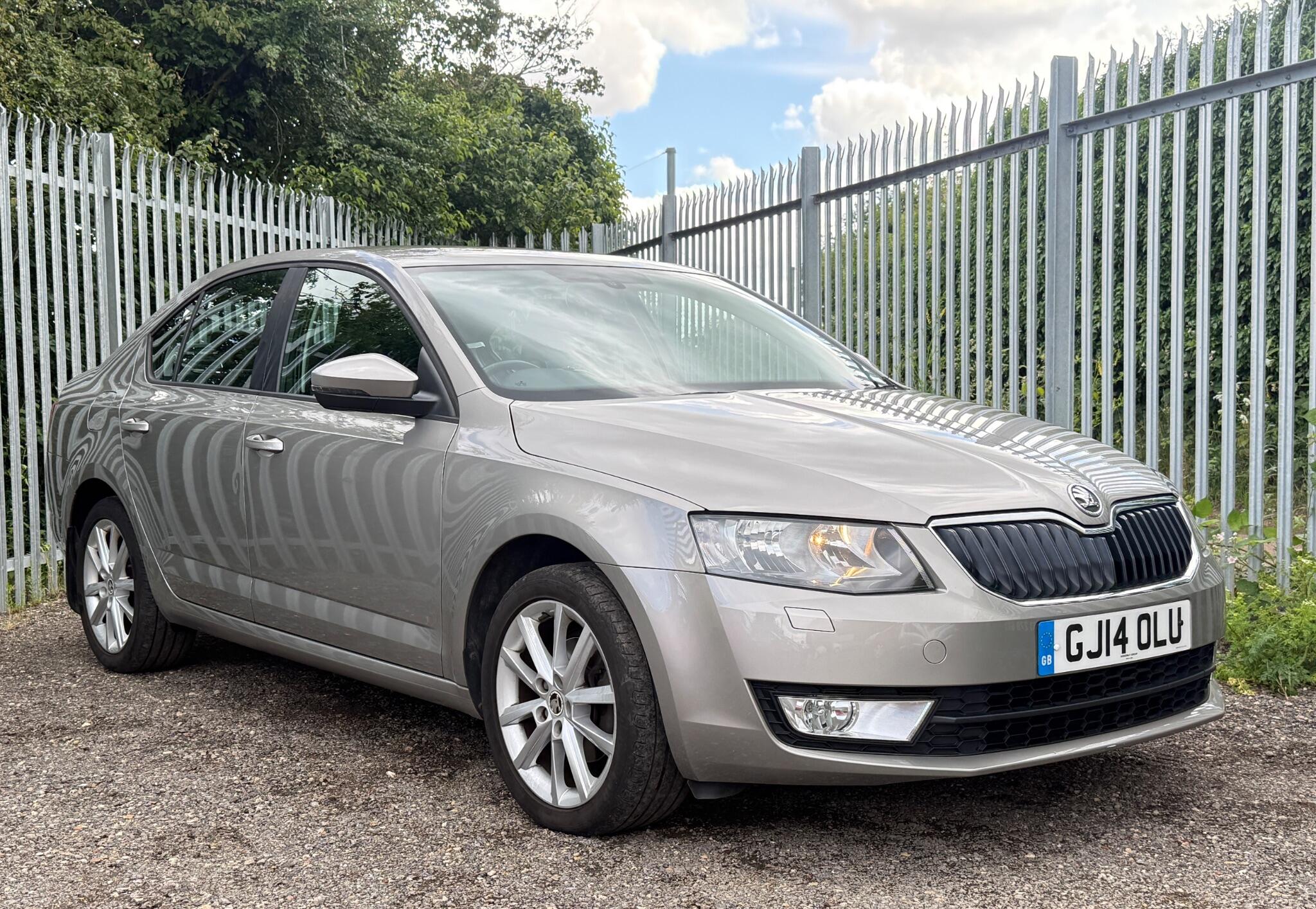 2014 Skoda Octavia image 1