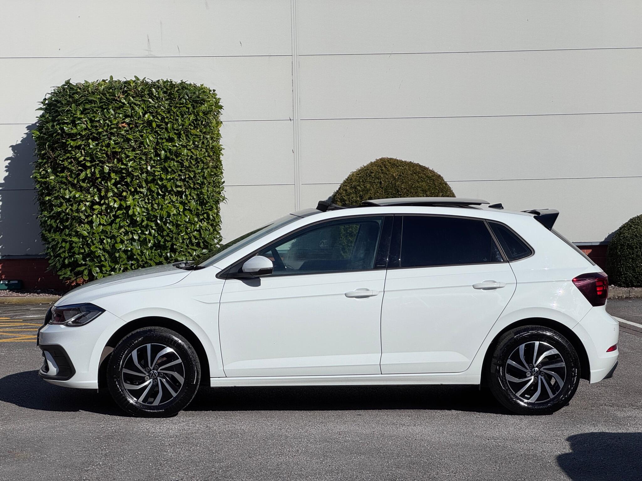 Volkswagen Polo view 13