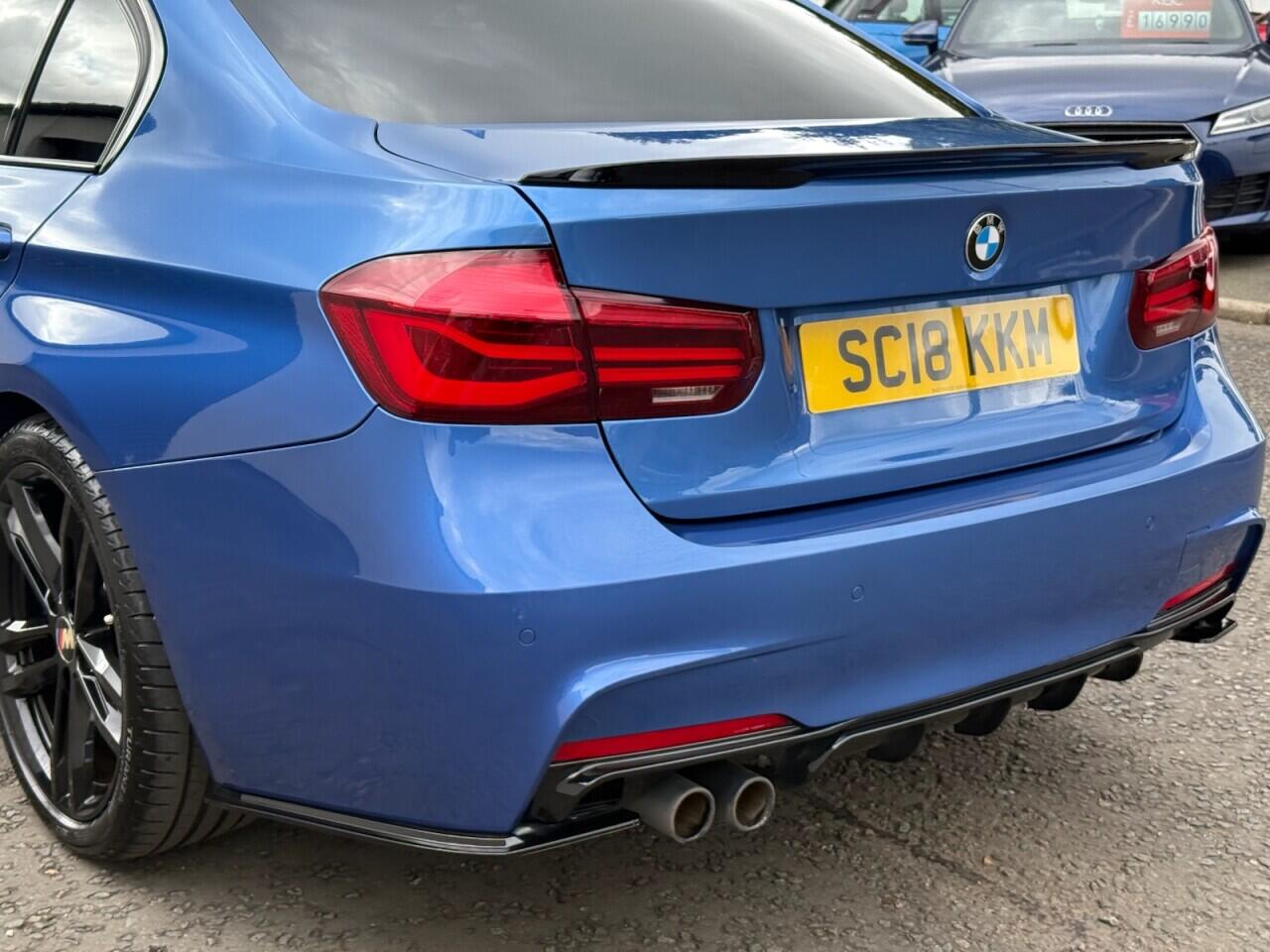 BMW 3 Series view 6