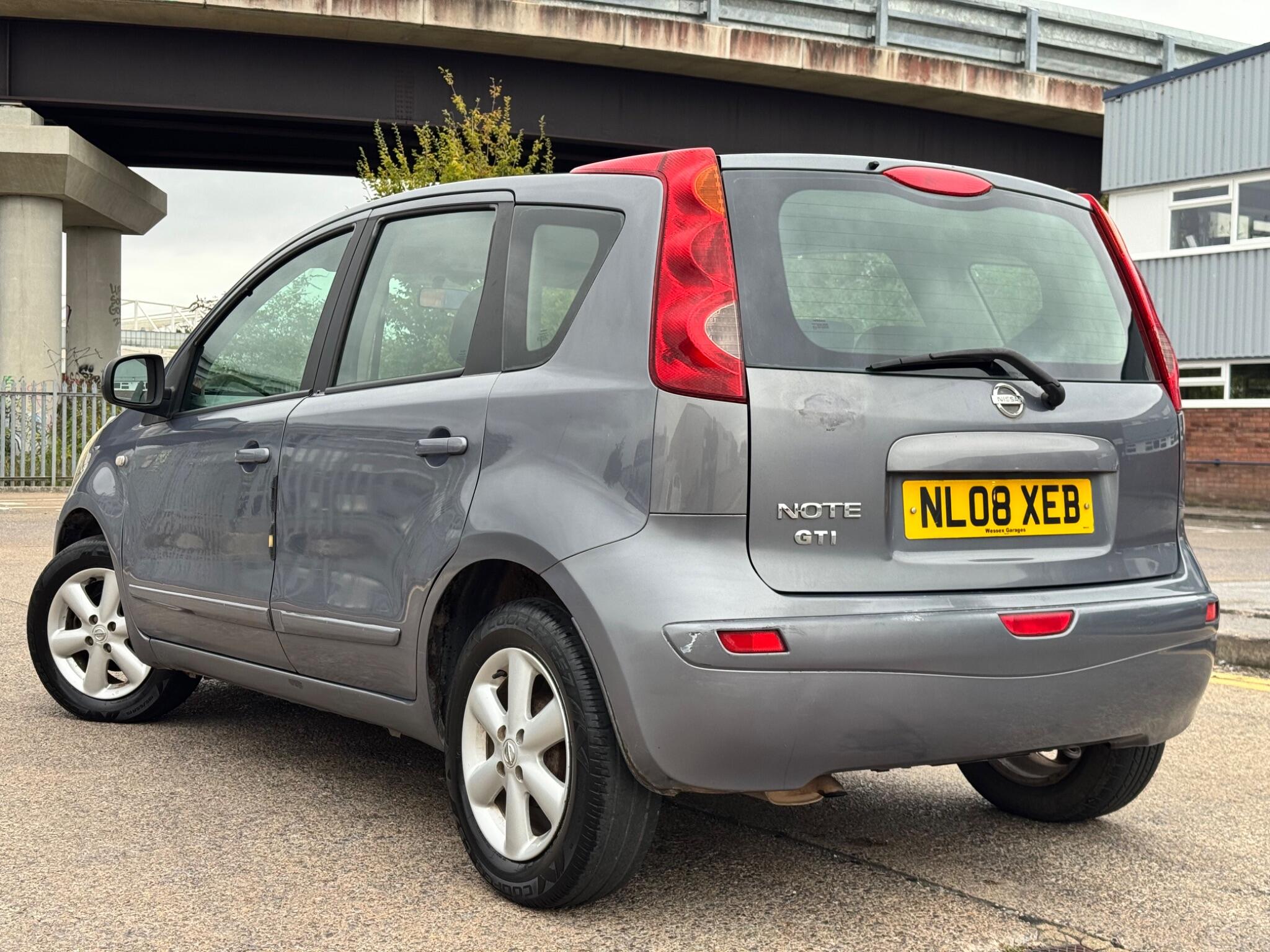 Nissan Note view 8