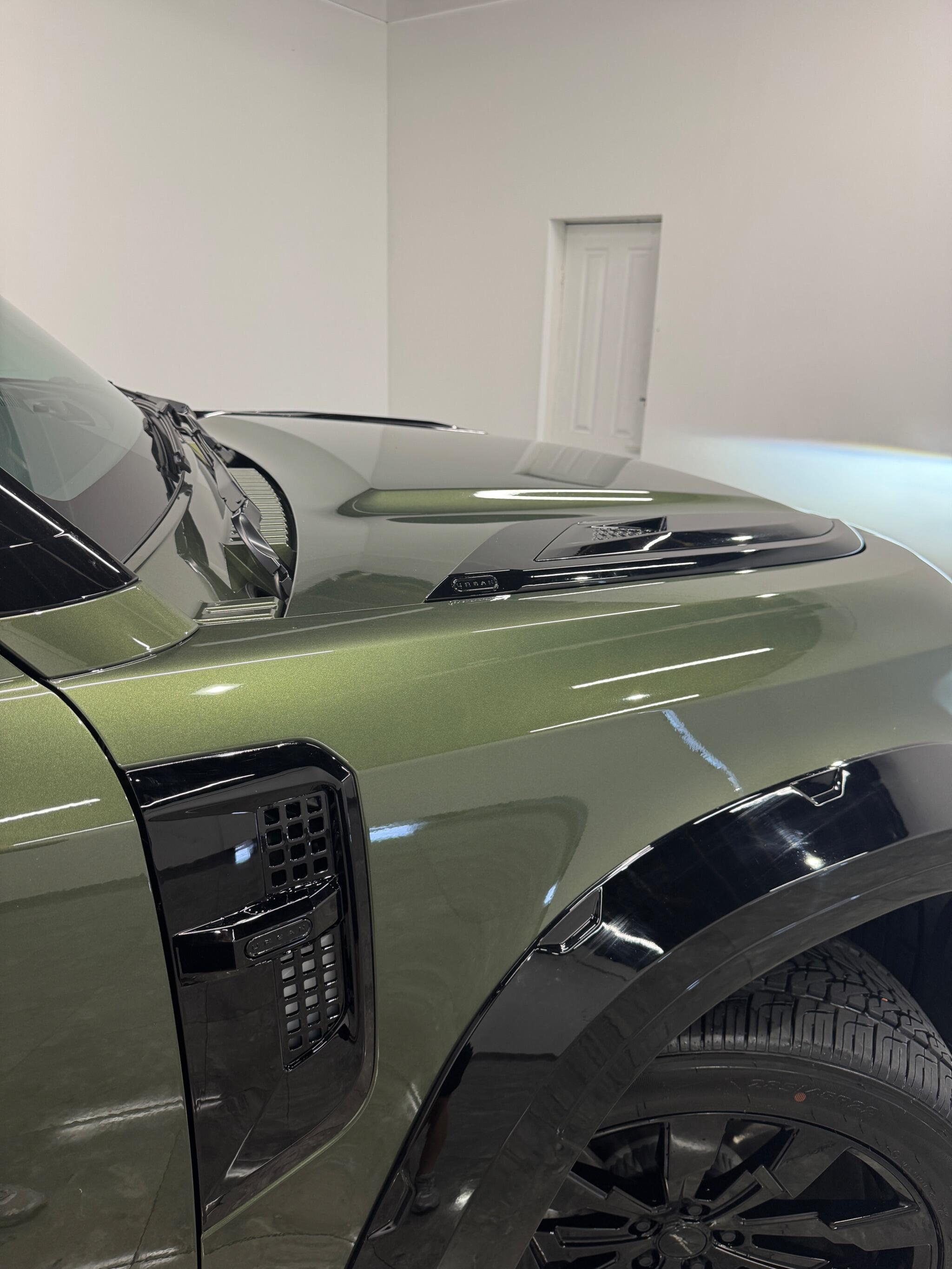 Land Rover Defender view 7