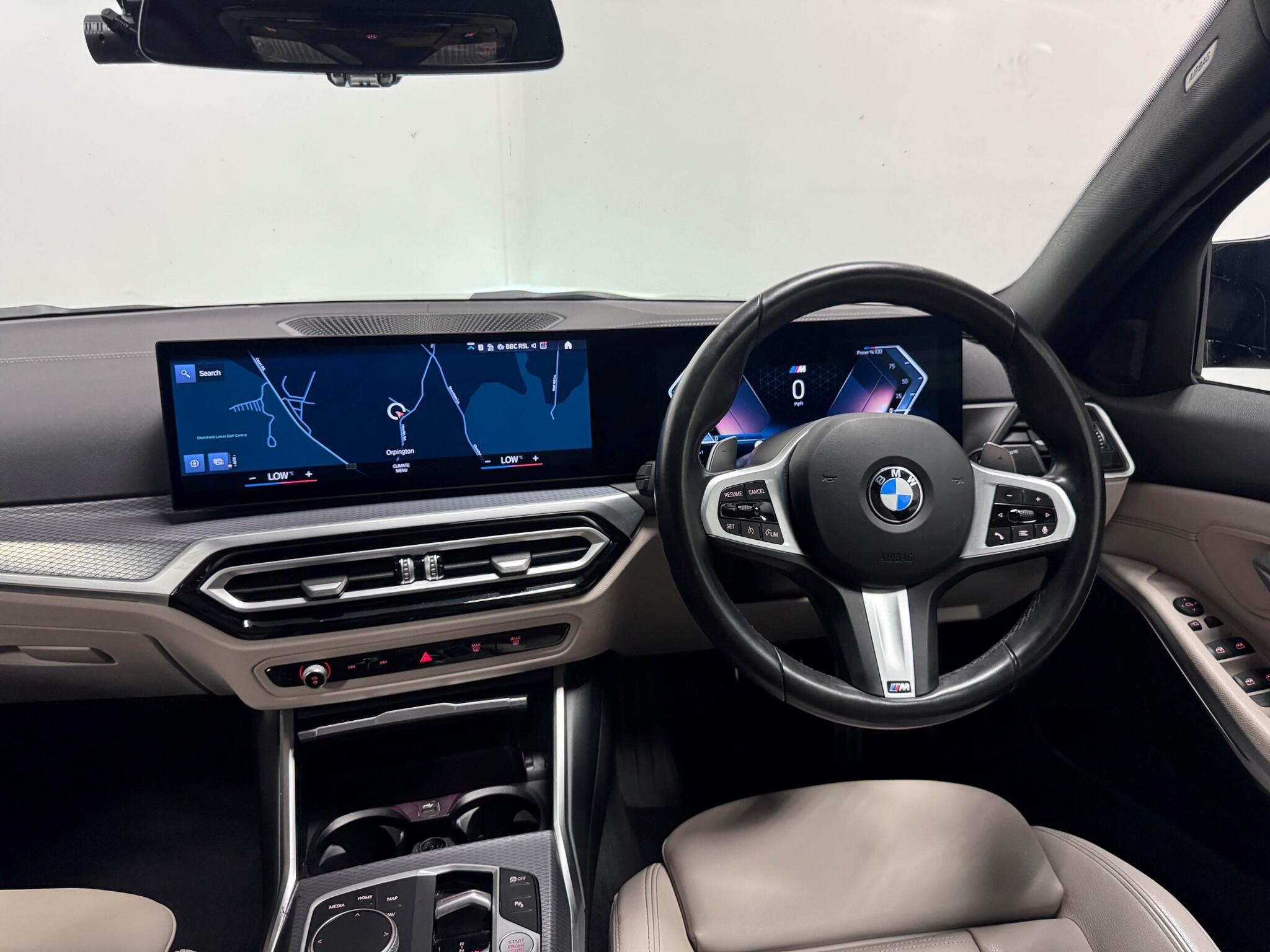 BMW 3 Series view 30