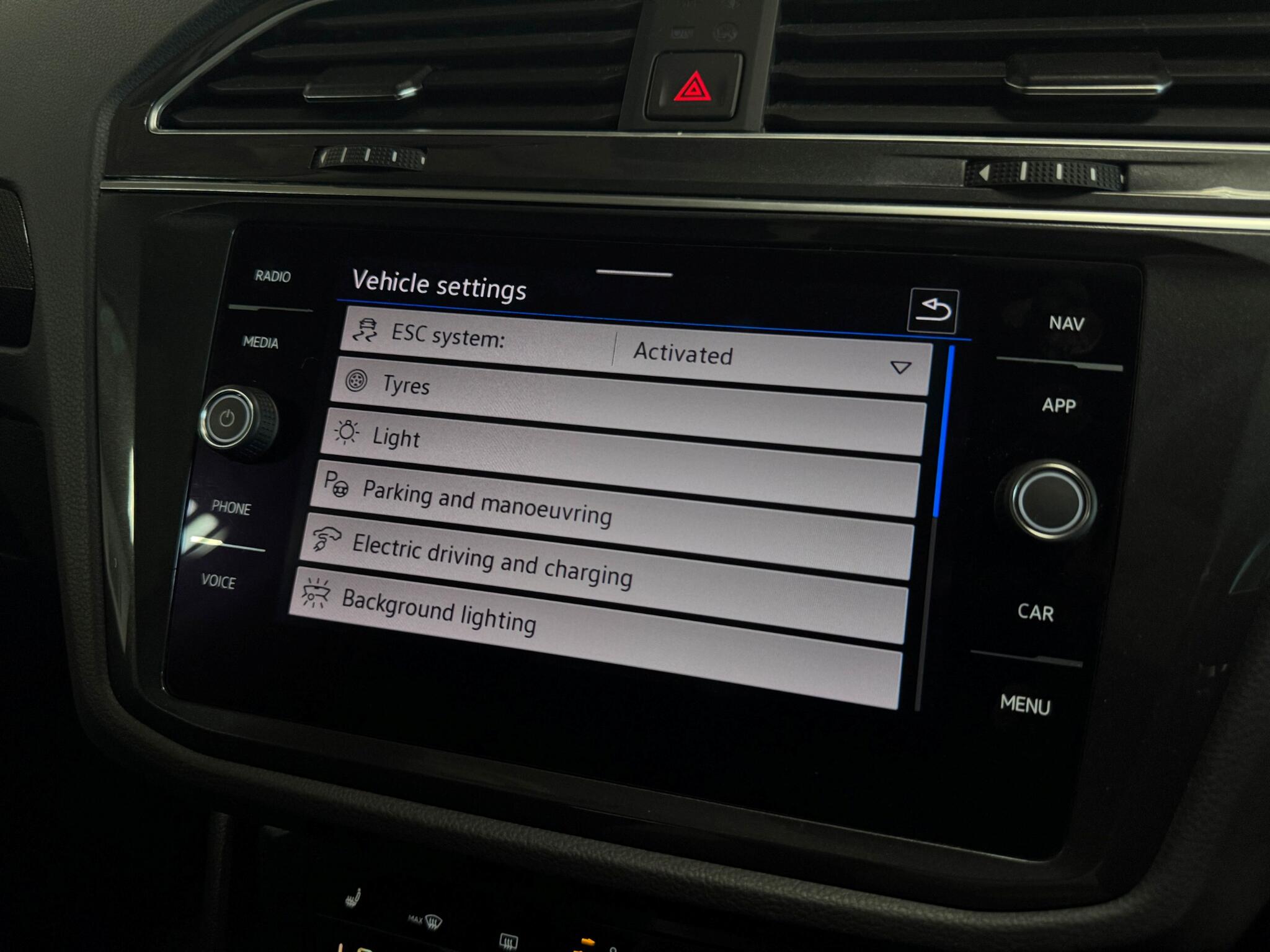 Volkswagen Tiguan view 46