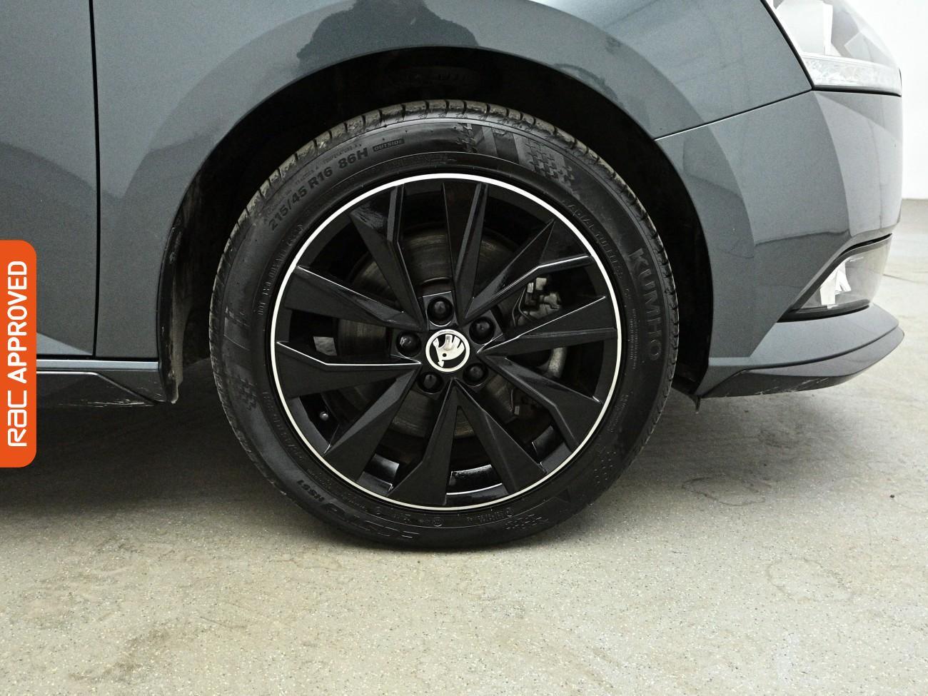 Skoda Fabia view 27