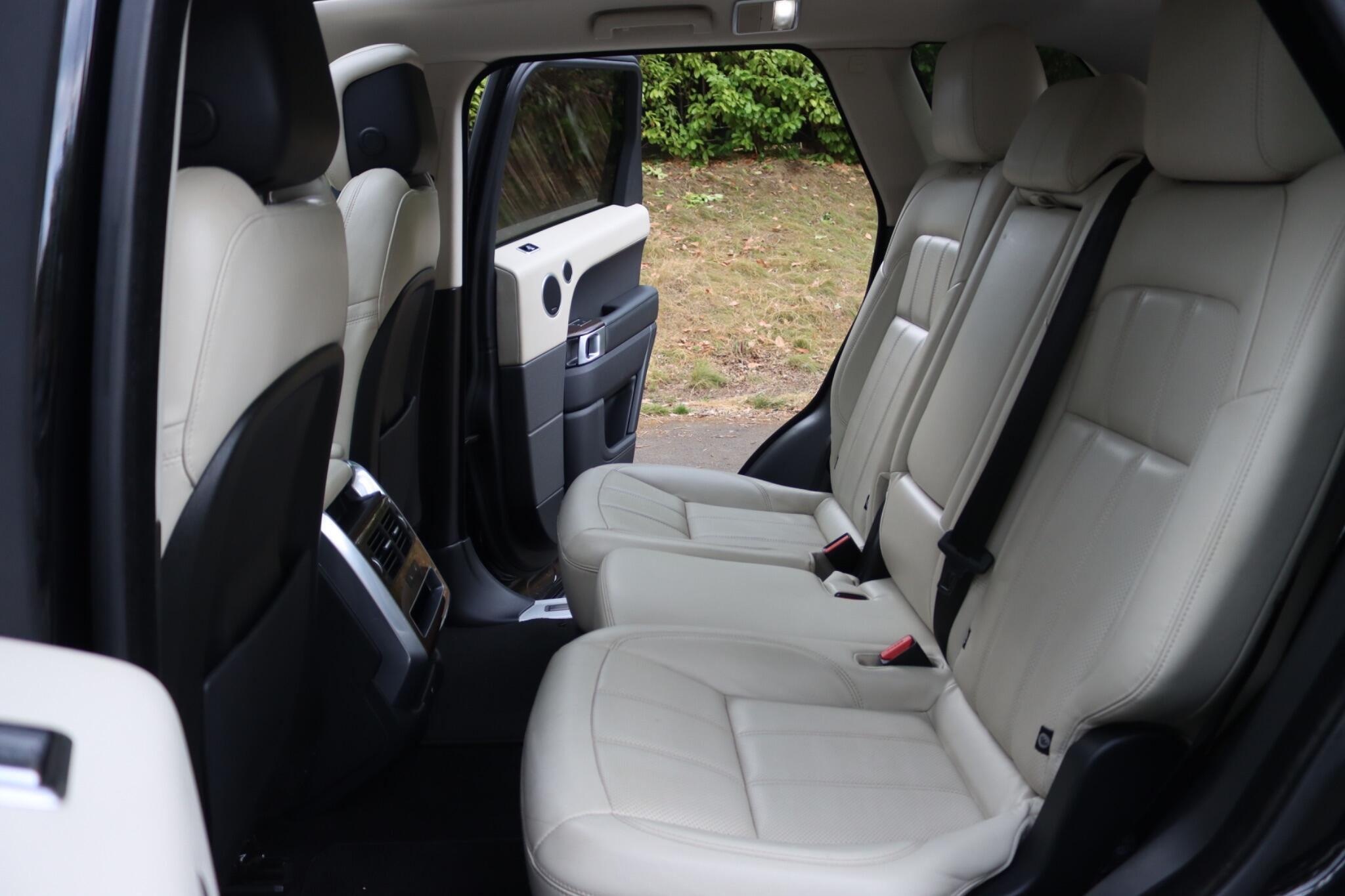 Land Rover Range Rover Sport view 9