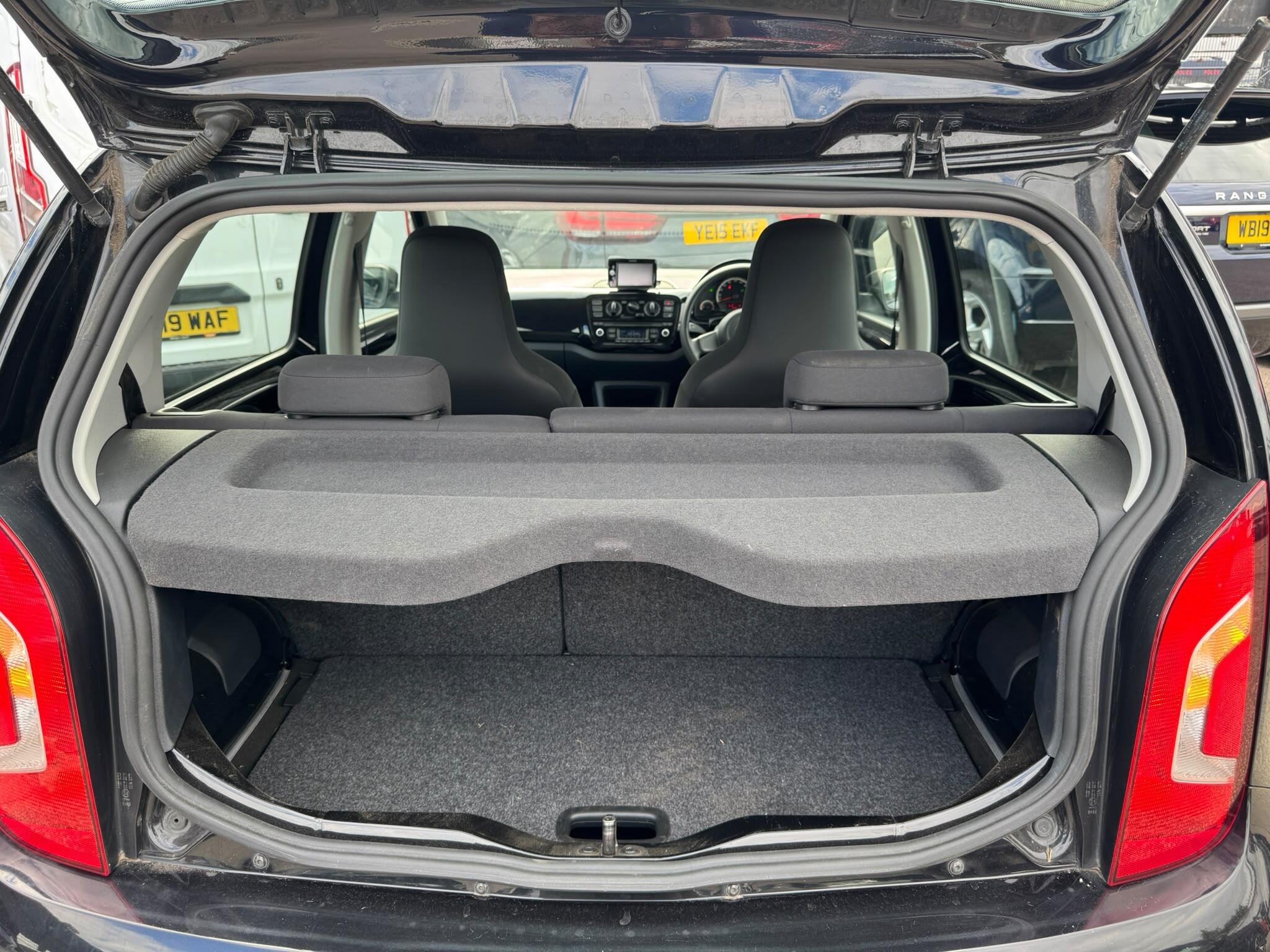 Volkswagen Up! view 28