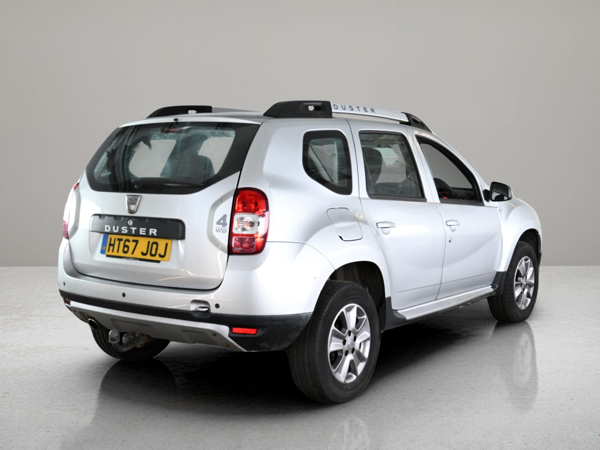 Dacia Duster view 5