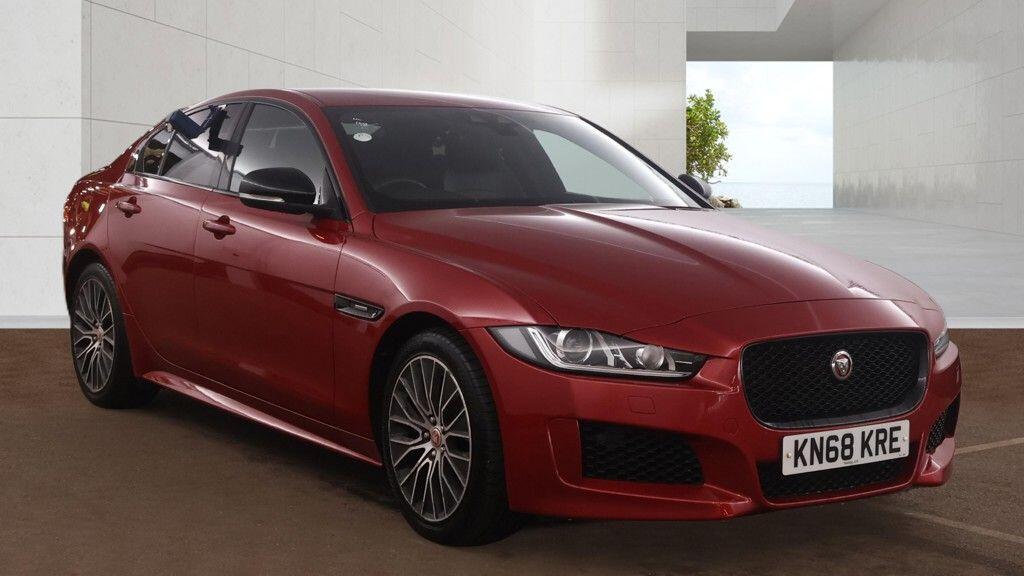 Jaguar Xe view 2