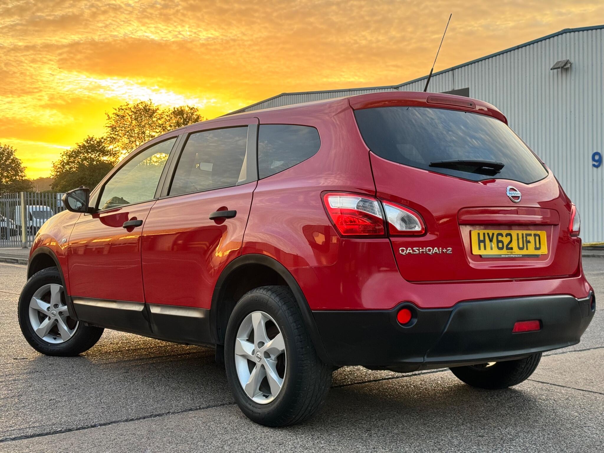Nissan Qashqai+2 view 8