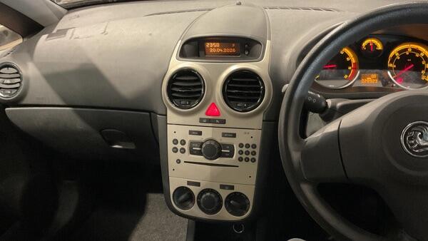 Vauxhall Corsa view 13