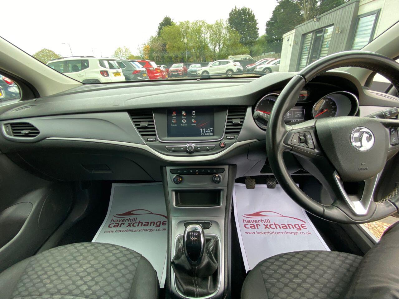 Vauxhall Astra view 15
