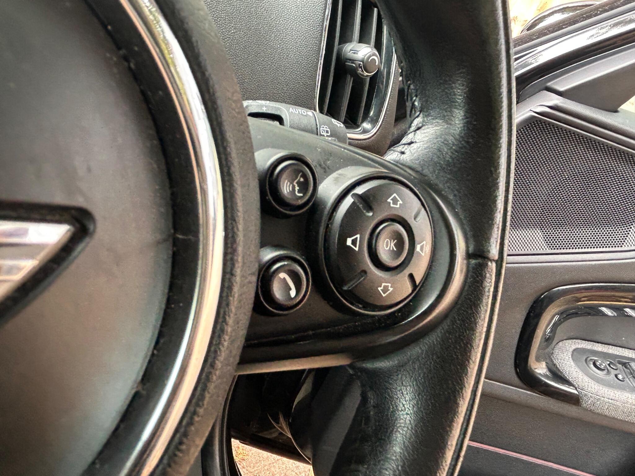 Mini Countryman view 25