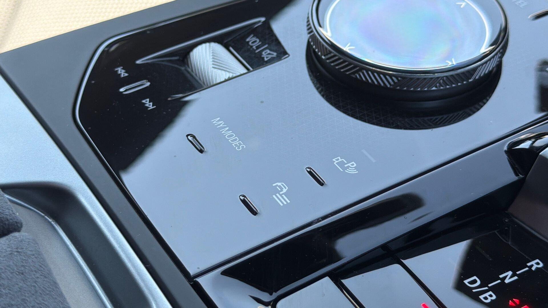 BMW Ix view 19
