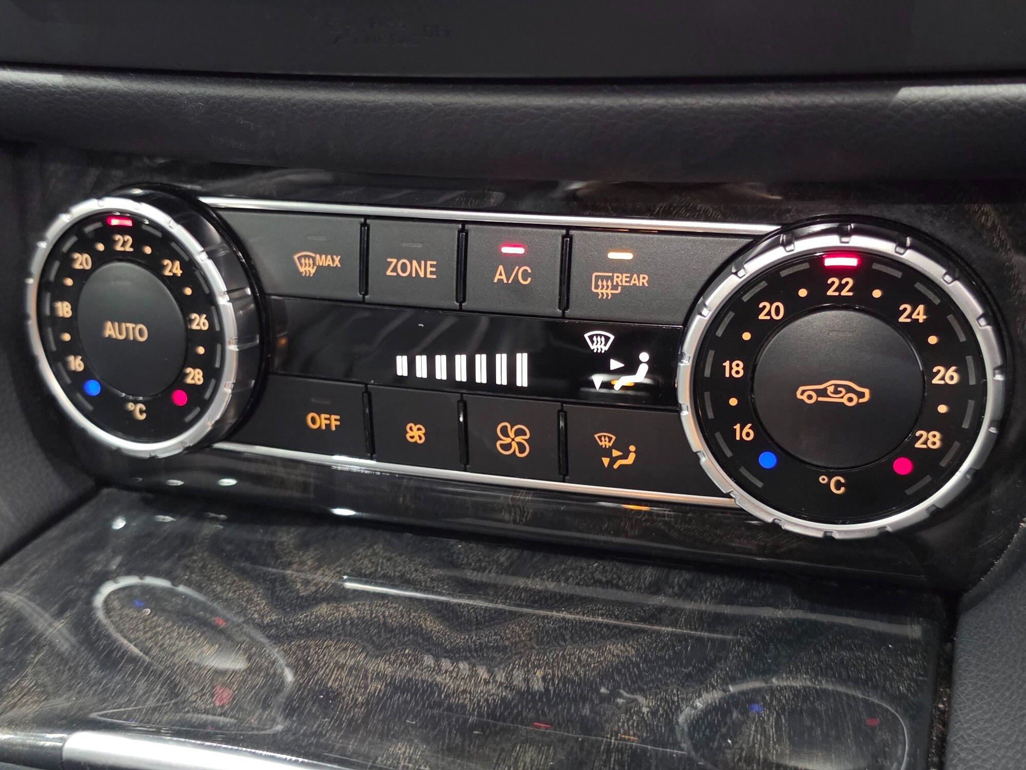 Mercedes-Benz CLS view 108