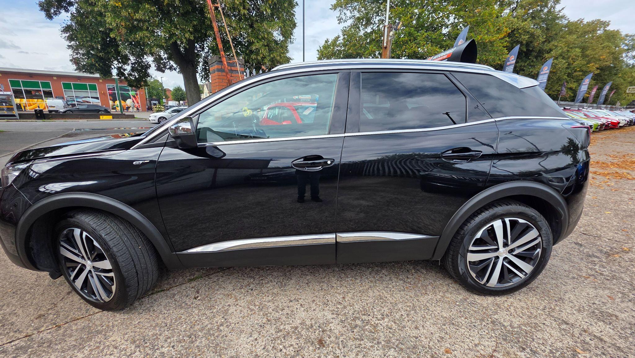 Peugeot 3008 view 17