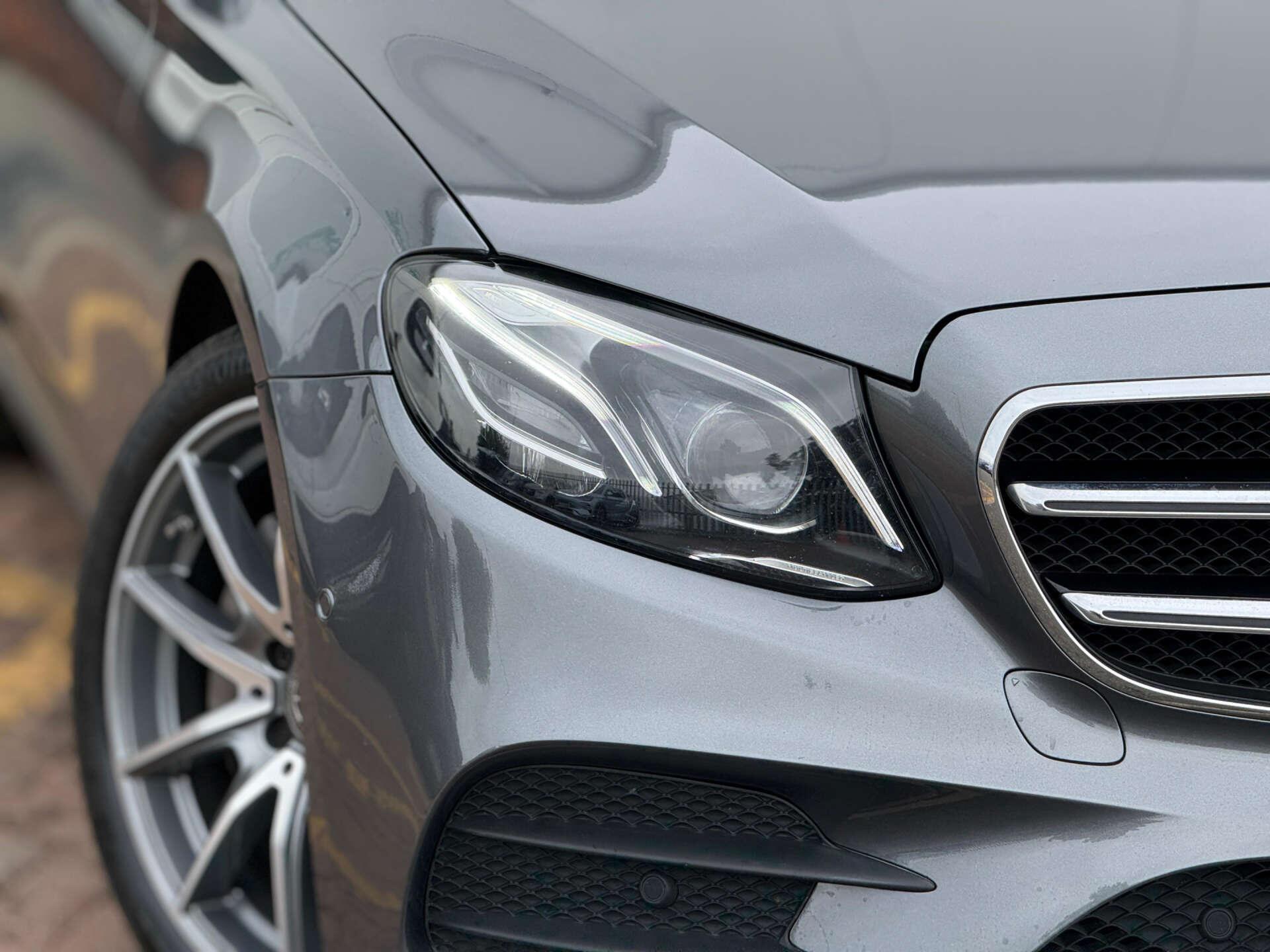 Mercedes-Benz E Class view 20