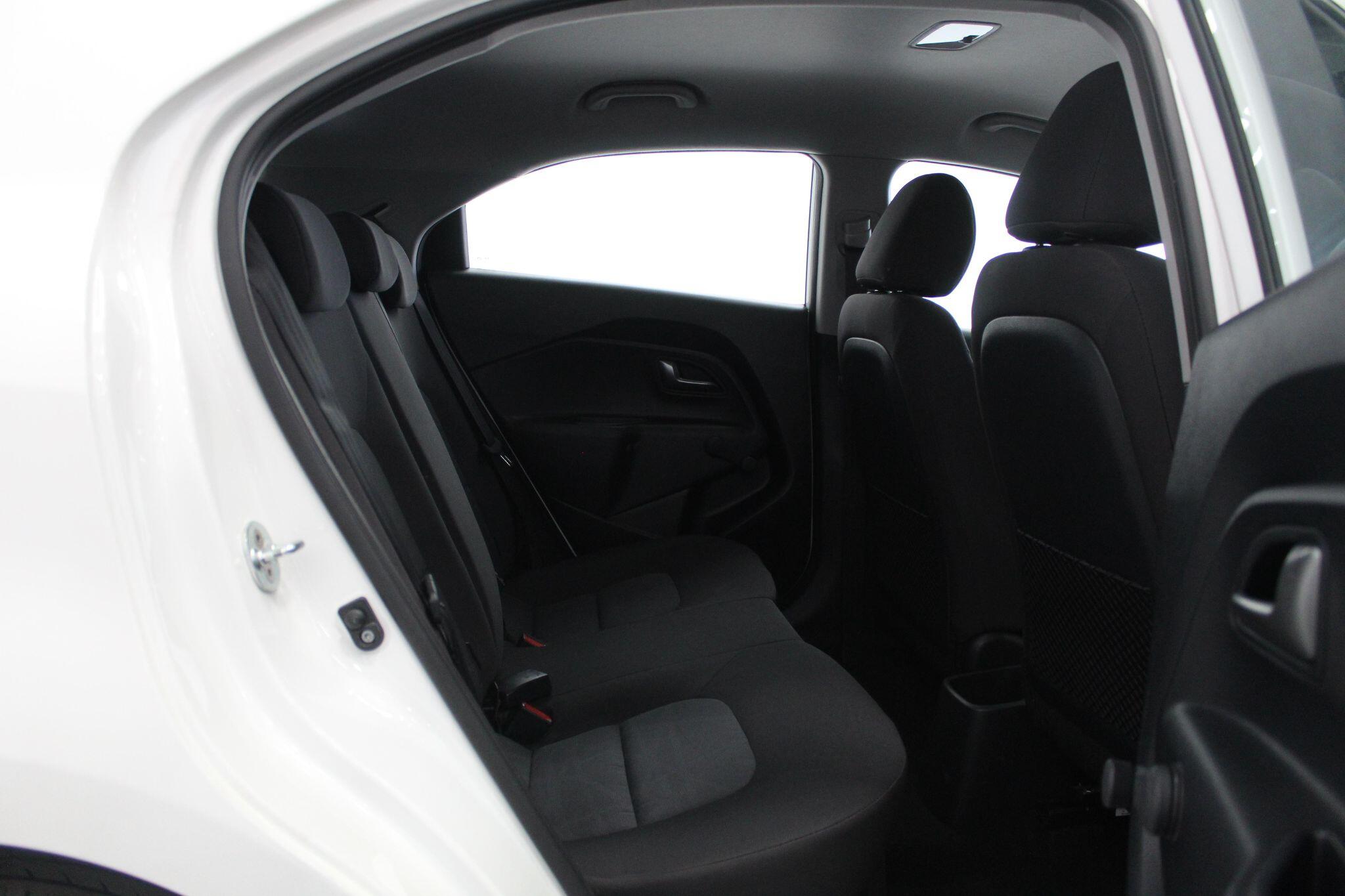Kia Rio view 46
