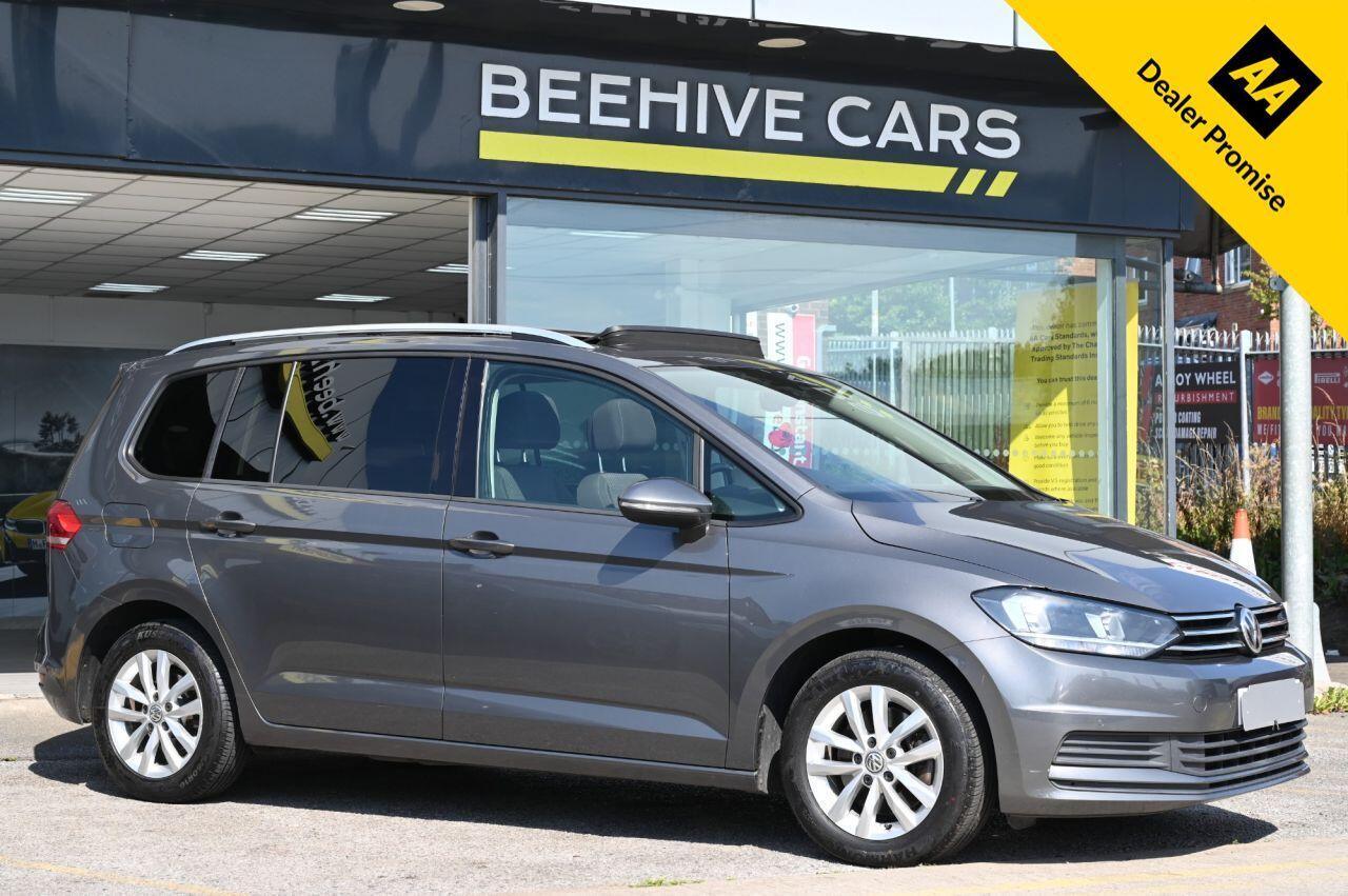 Volkswagen Touran main image
