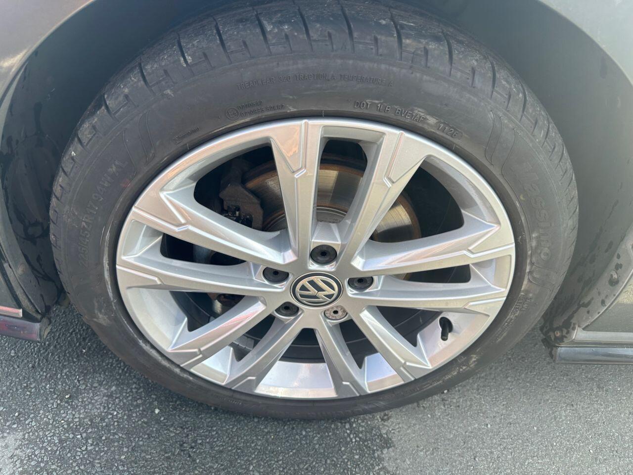 Volkswagen Golf view 7