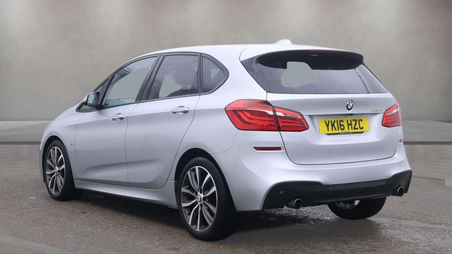 BMW 2 Series view 8