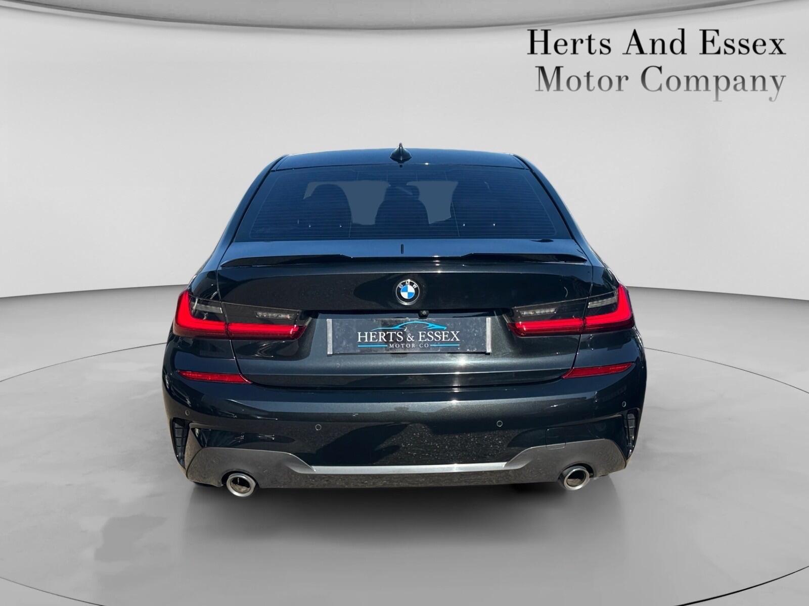 BMW 3 Series view 6