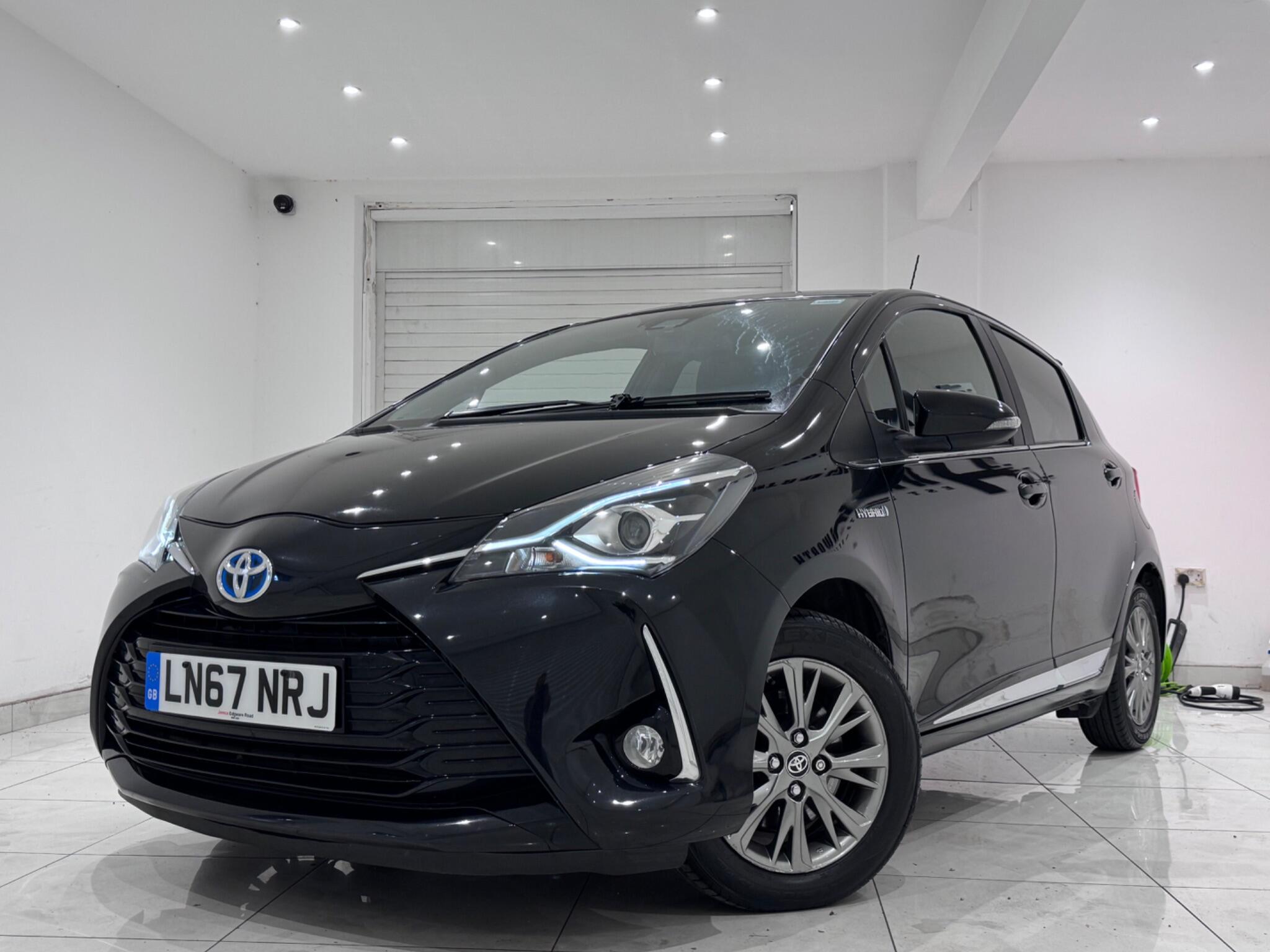 Toyota Yaris view 4