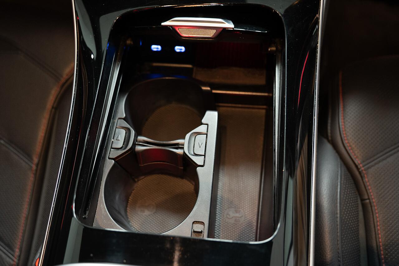 Mercedes-Benz C-Class view 20
