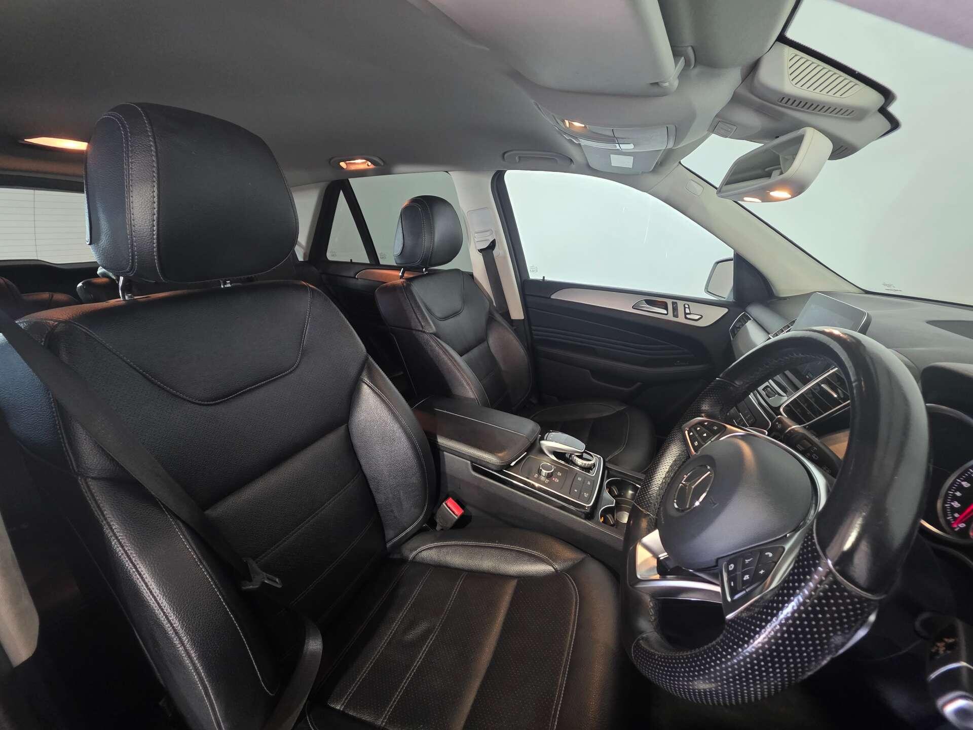 Mercedes-Benz Gle view 11